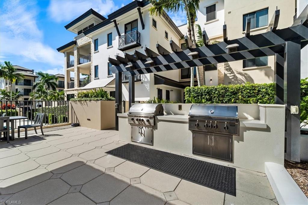 1035 3rd AVE S # 401, NAPLES Unit: 401