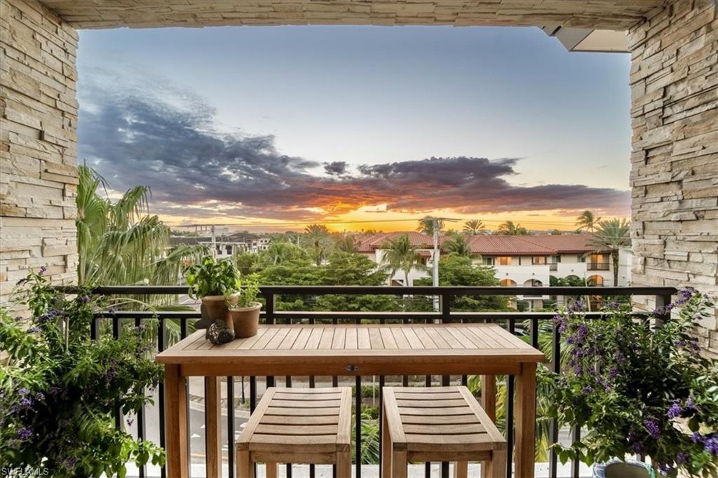 1035 3rd AVE S # 401, NAPLES Unit: 401