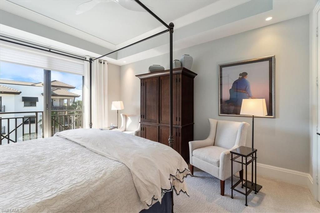 1035 3rd AVE S # 401, NAPLES Unit: 401