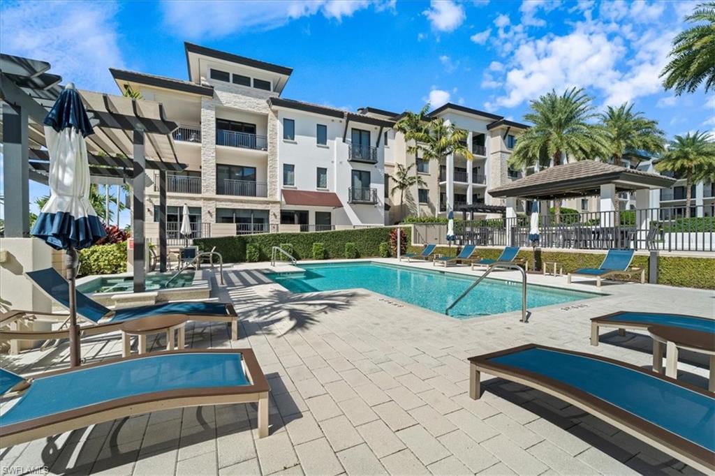 1035 3rd AVE S # 401, NAPLES Unit: 401