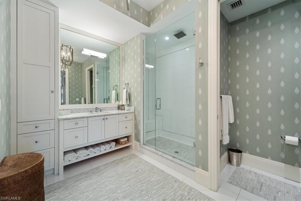 1035 3rd AVE S # 401, NAPLES Unit: 401