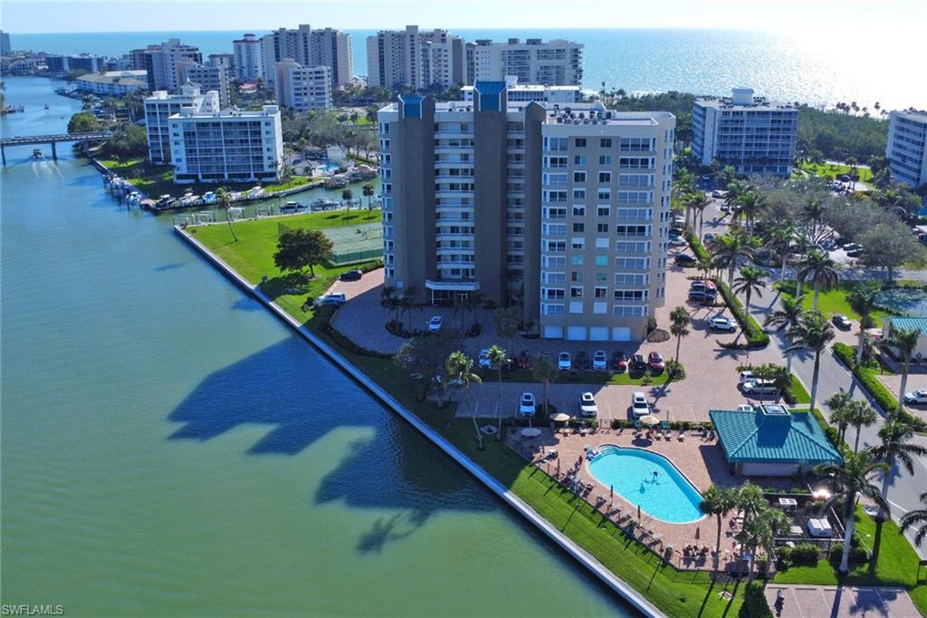 25 Bluebill AVE # A906, NAPLES Unit: A906