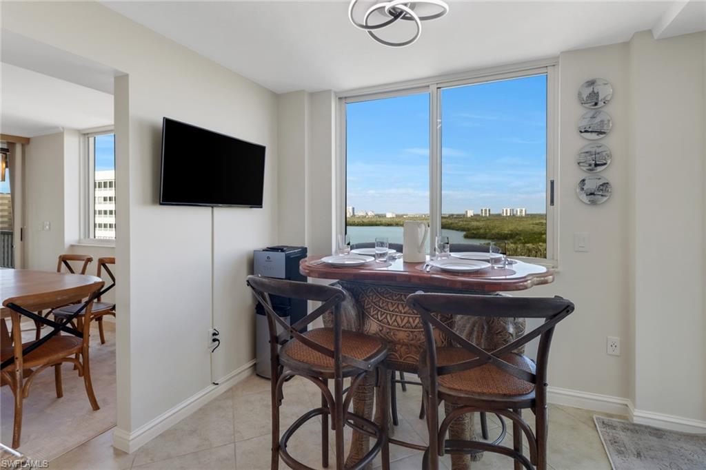 25 Bluebill AVE # A906, NAPLES Unit: A906