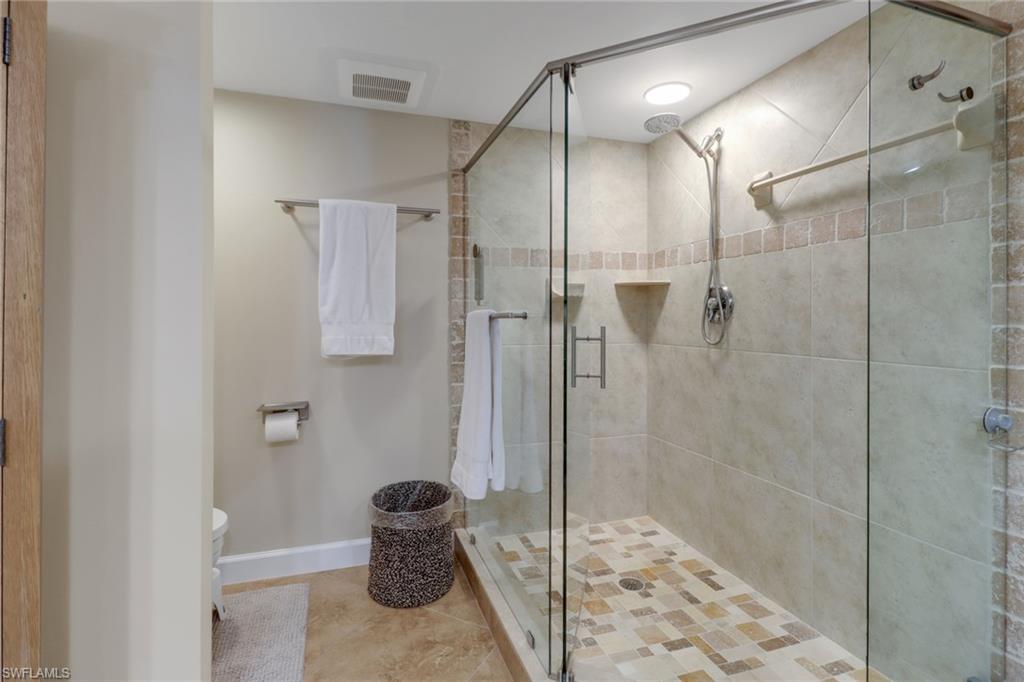 25 Bluebill AVE # A906, NAPLES Unit: A906