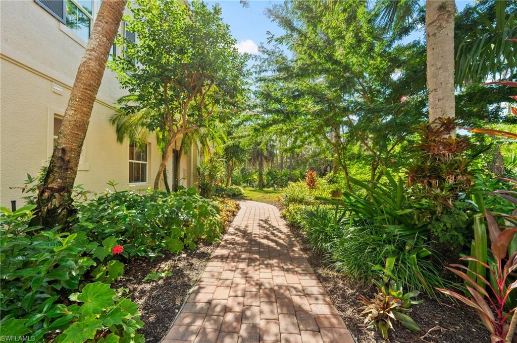 2886 Castillo CT # 101, NAPLES Unit: 101