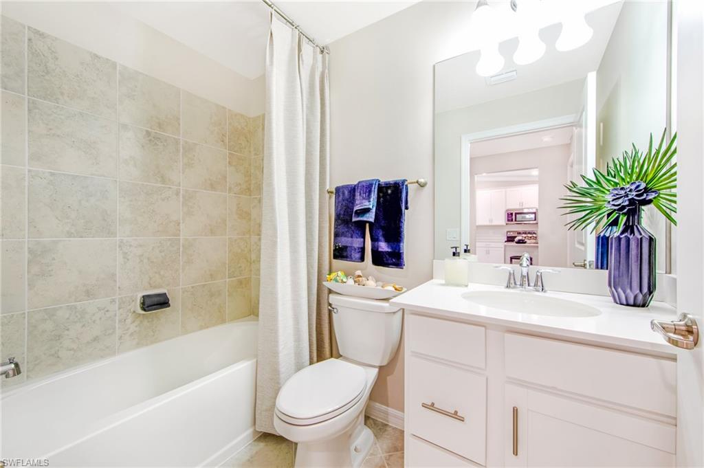 5410 Double Eagle CIR # 2222, AVE MARIA Unit: 2222