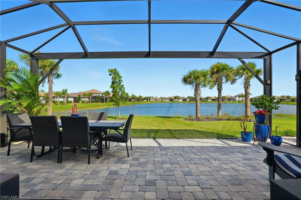 18526 Ives DR, ESTERO
