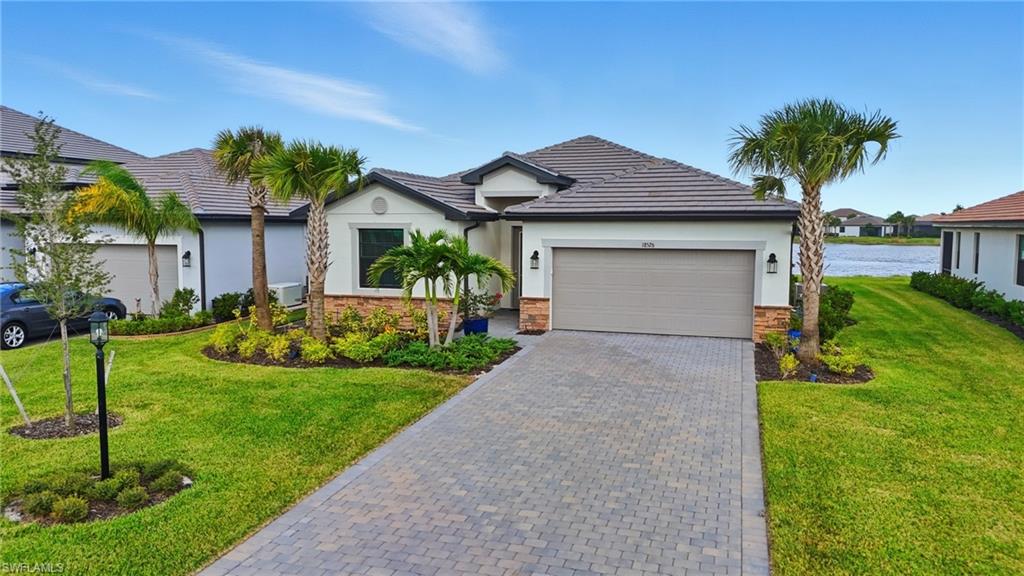 18526 Ives DR, ESTERO