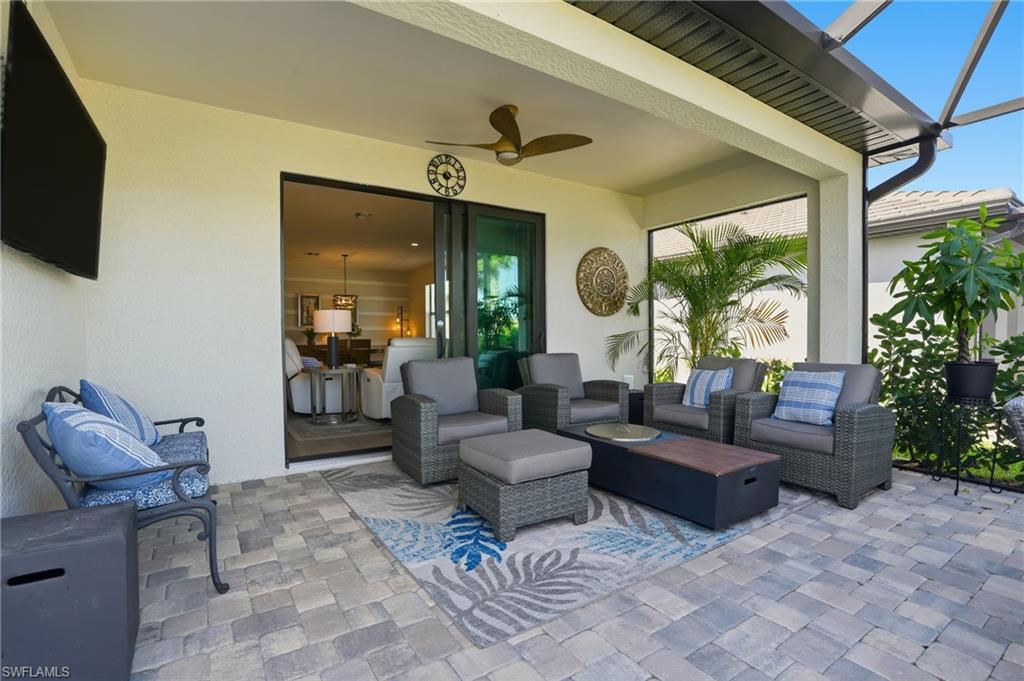 18526 Ives DR, ESTERO