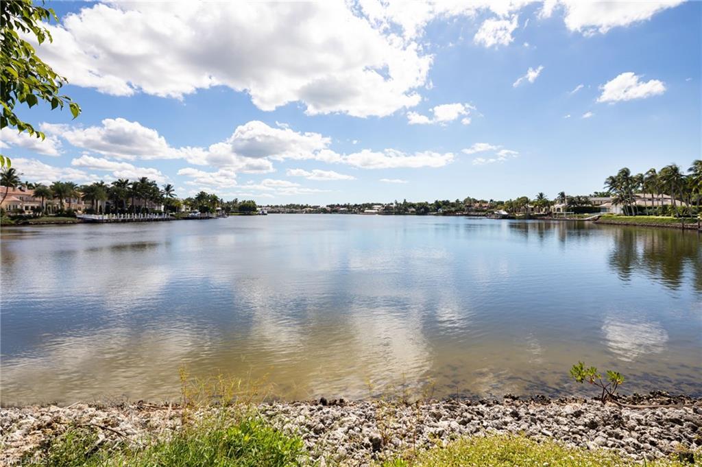 600 Galleon DR, NAPLES