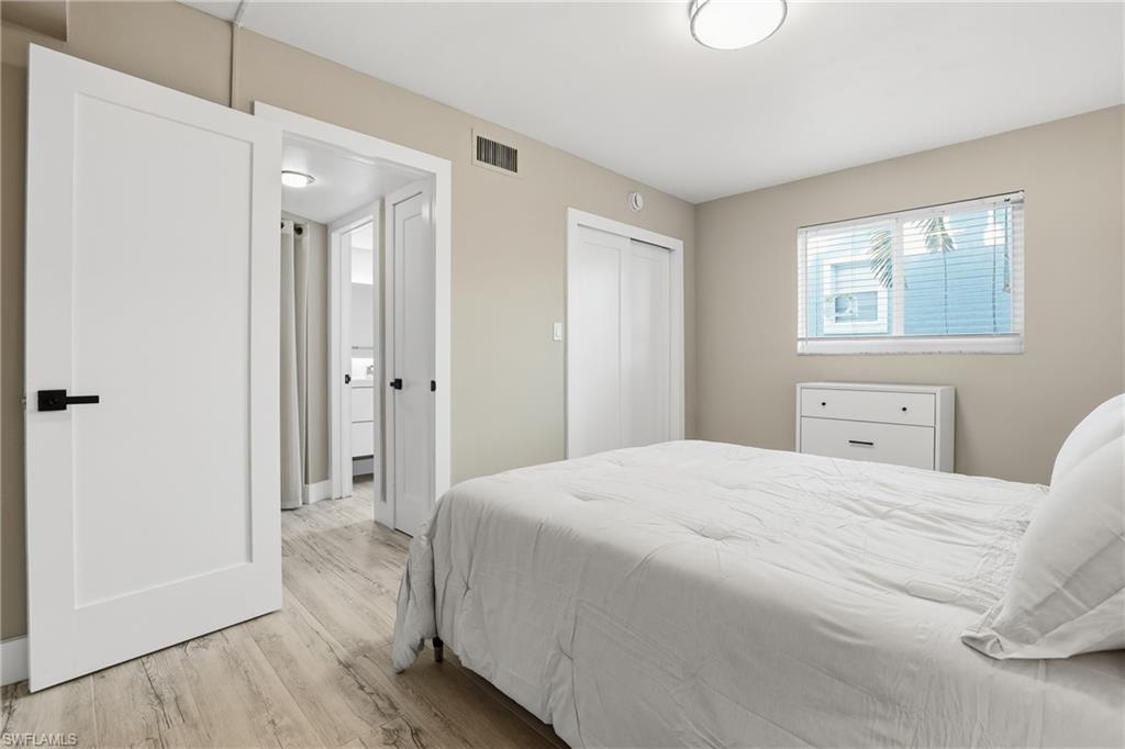 1320 Blue Point AVE # 2, NAPLES Unit: 2