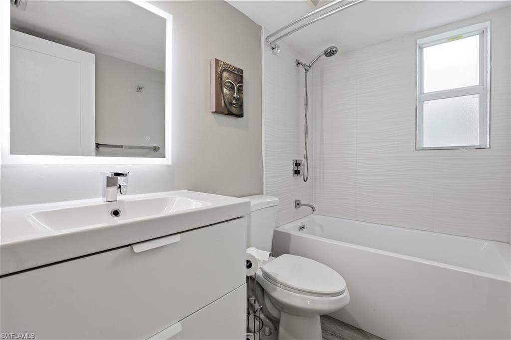 1320 Blue Point AVE # 2, NAPLES Unit: 2