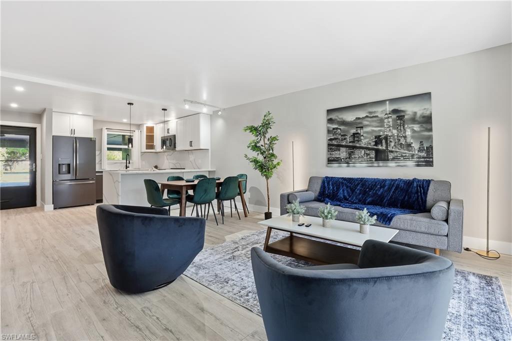 1320 Blue Point AVE # 2, NAPLES Unit: 2