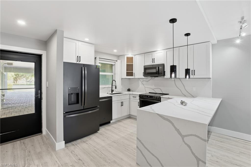 1320 Blue Point AVE # 2, NAPLES Unit: 2
