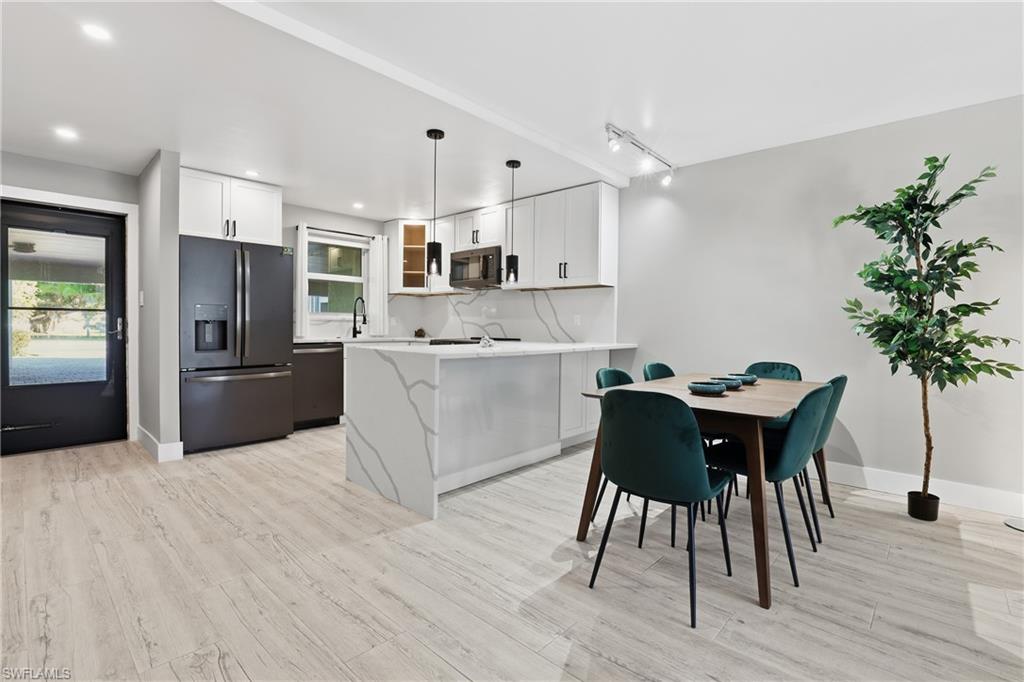 1320 Blue Point AVE # 2, NAPLES Unit: 2
