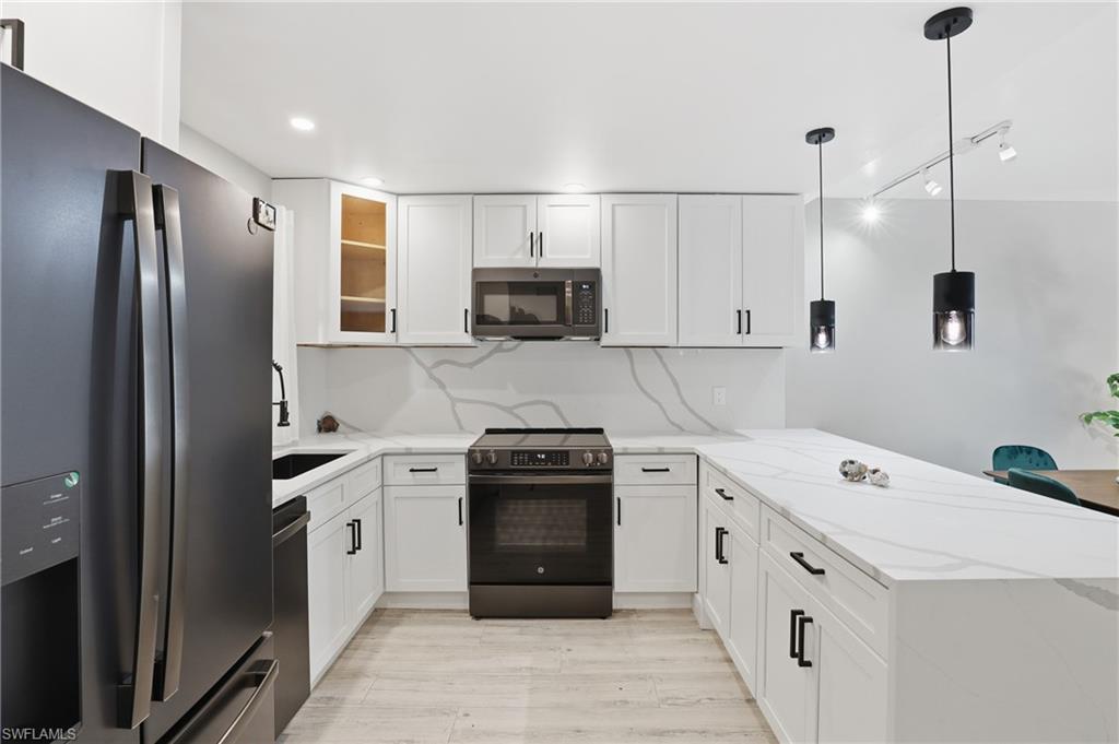 1320 Blue Point AVE # 2, NAPLES Unit: 2