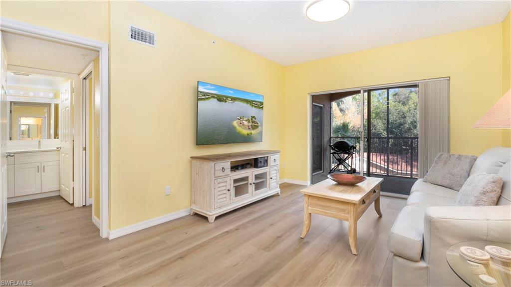 1810 Florida Club CIR # 1303, NAPLES Unit: 1303