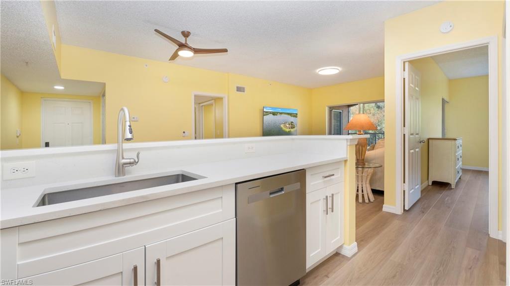 1810 Florida Club CIR # 1303, NAPLES Unit: 1303