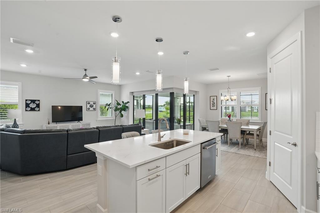 1870 Amador CT, NAPLES