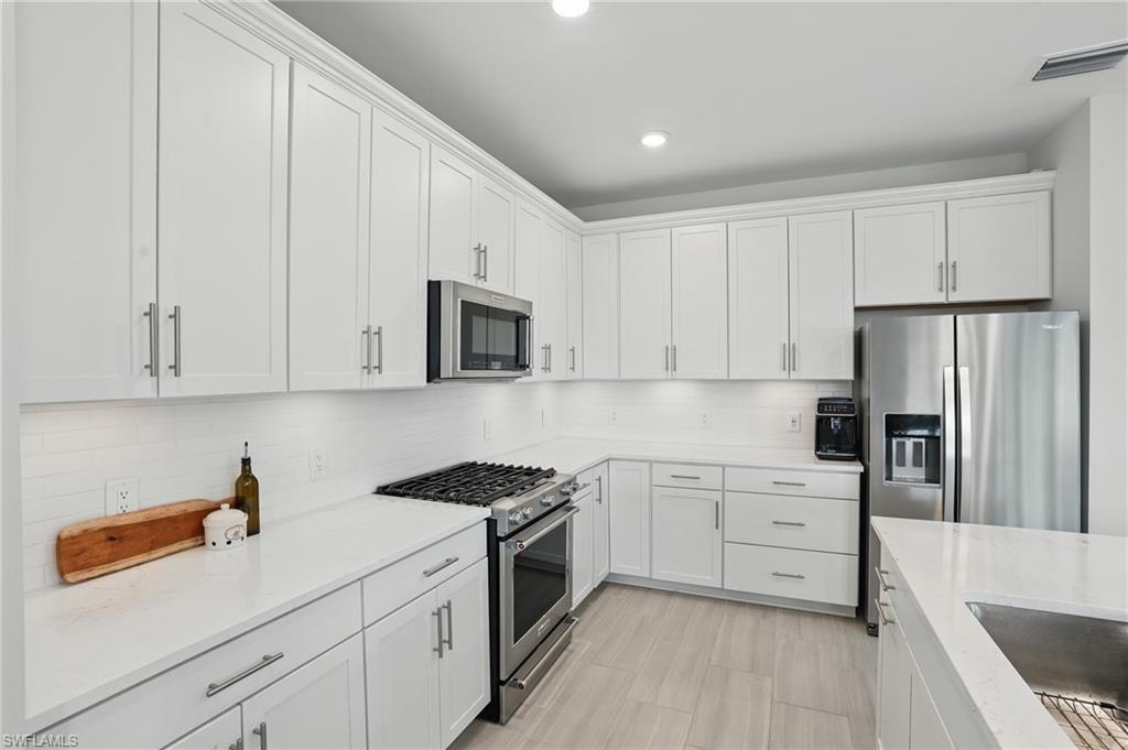 1870 Amador CT, NAPLES