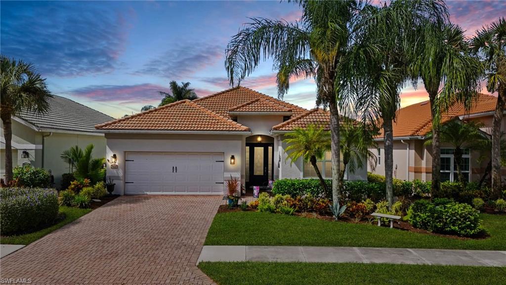 3535 Grand Cypress DR, NAPLES