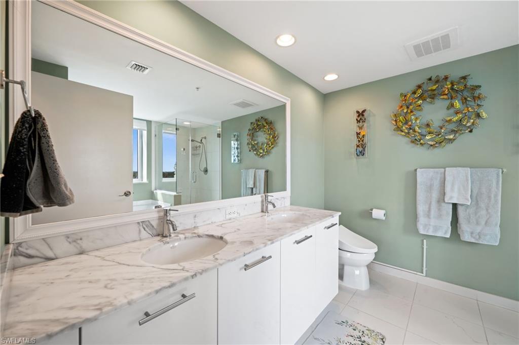 3000 Oasis Grand BLVD # 901, FORT MYERS Unit: 901