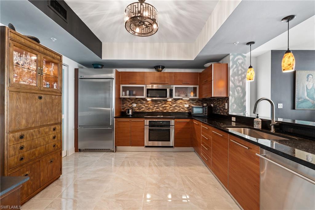 3000 Oasis Grand BLVD # 901, FORT MYERS Unit: 901