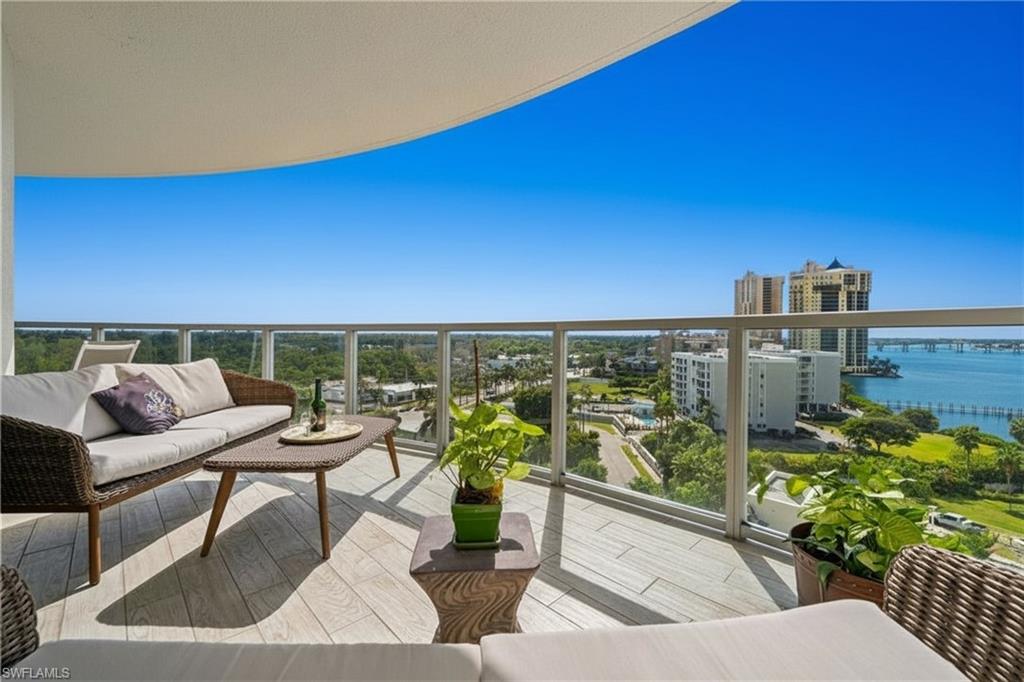 3000 Oasis Grand BLVD # 901, FORT MYERS Unit: 901