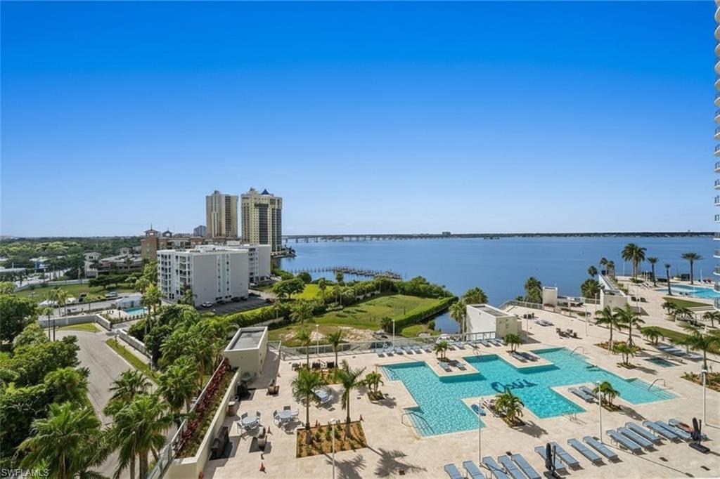 3000 Oasis Grand BLVD # 901, FORT MYERS Unit: 901