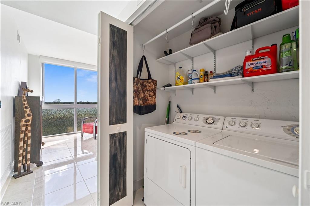 3000 Oasis Grand BLVD # 901, FORT MYERS Unit: 901