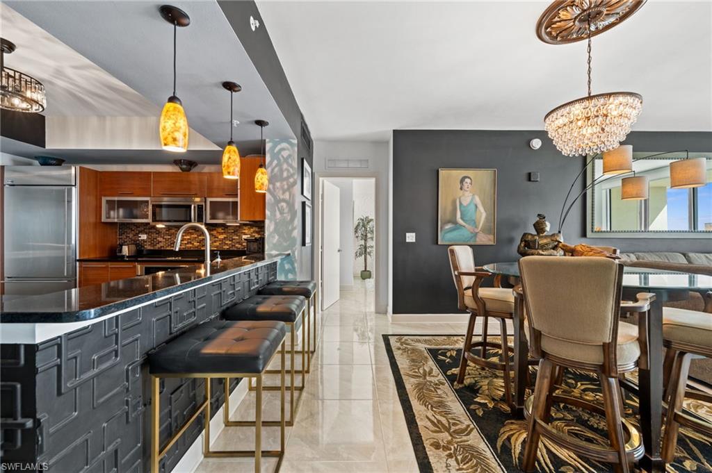 3000 Oasis Grand BLVD # 901, FORT MYERS Unit: 901