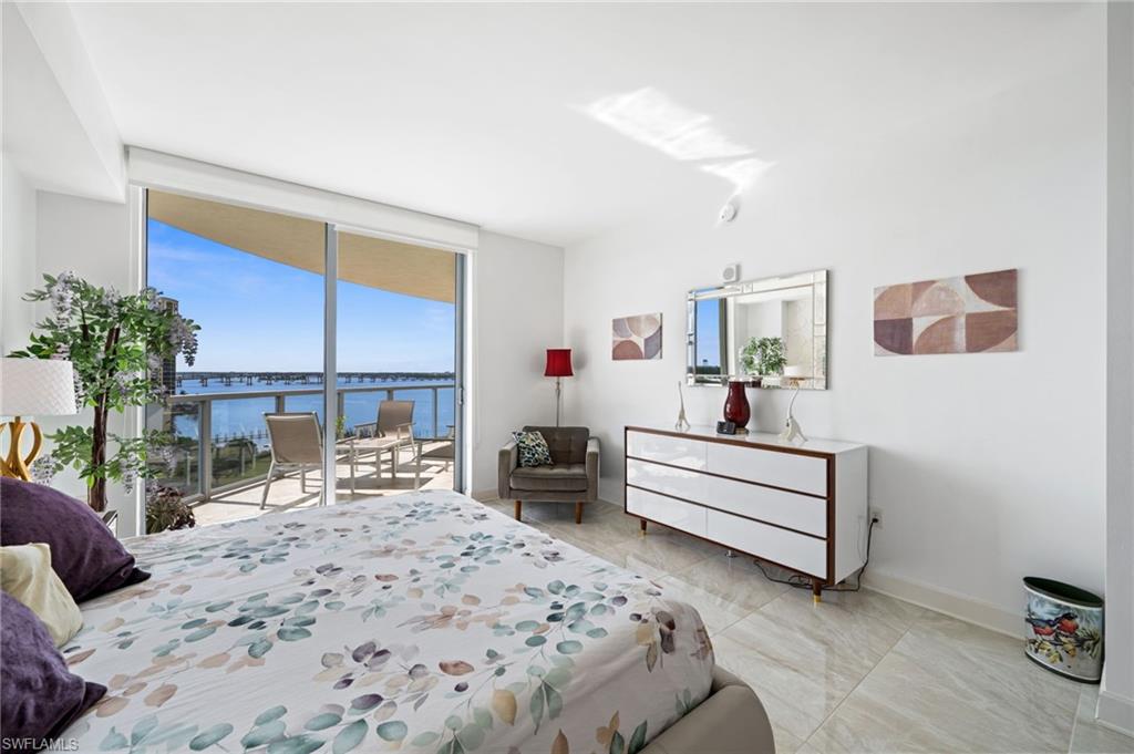 3000 Oasis Grand BLVD # 901, FORT MYERS Unit: 901