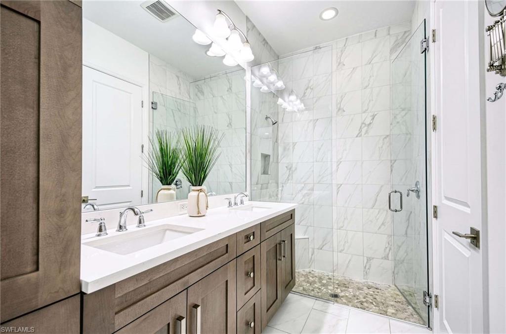 6984 Saona CT, NAPLES