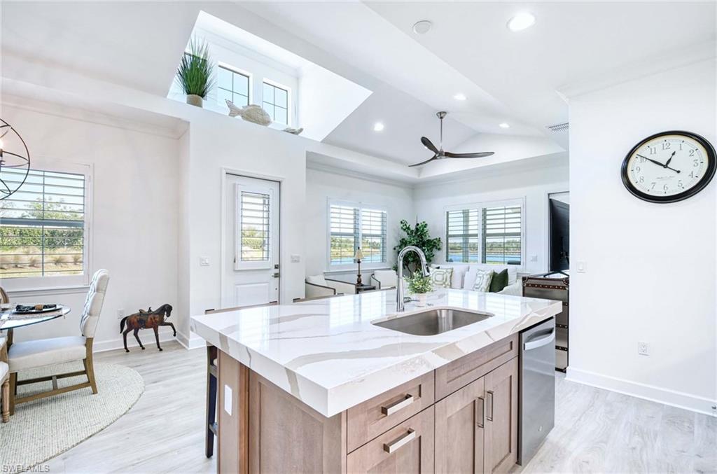 6984 Saona CT, NAPLES