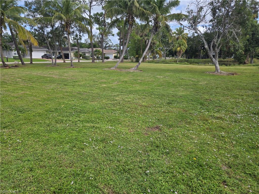 2710 Linda DR, NAPLES