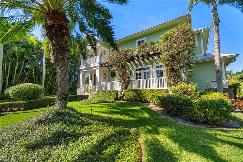 645 Broad AVE S, NAPLES
