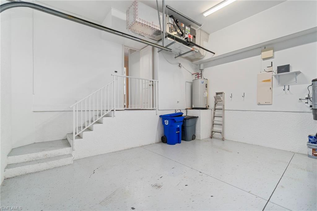 645 Broad AVE S, NAPLES