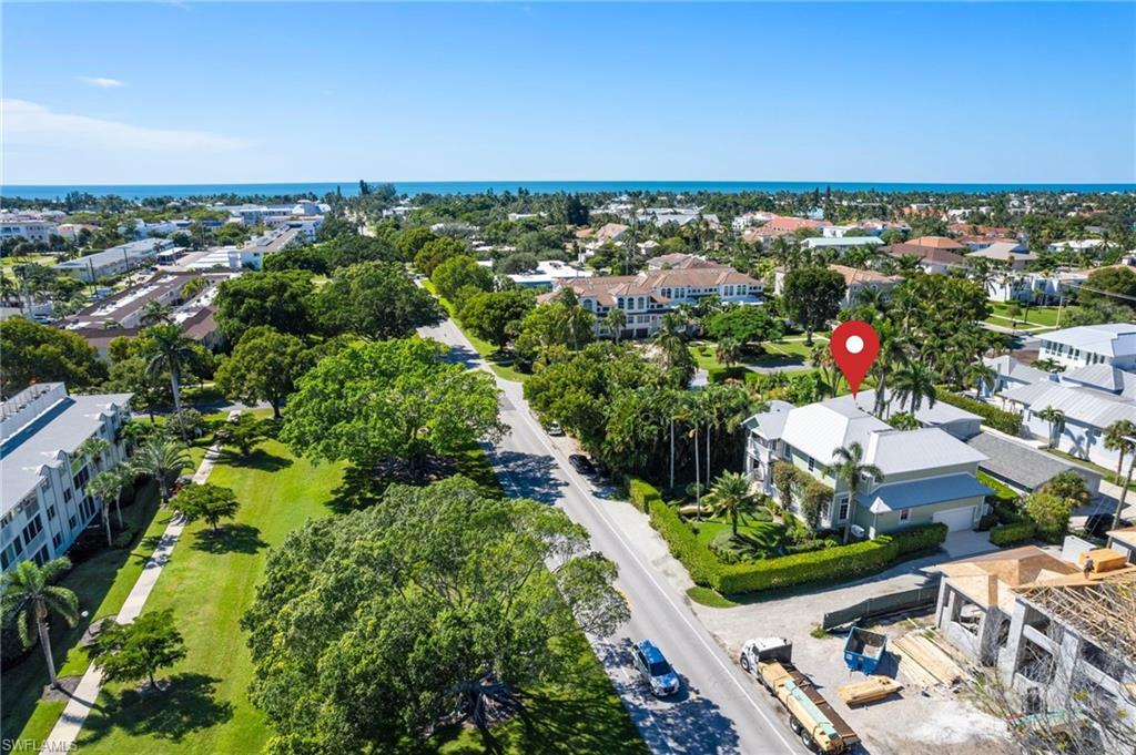 645 Broad AVE S, NAPLES