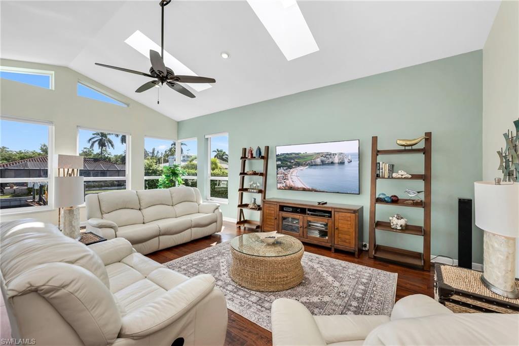 1923 SNOOK DR