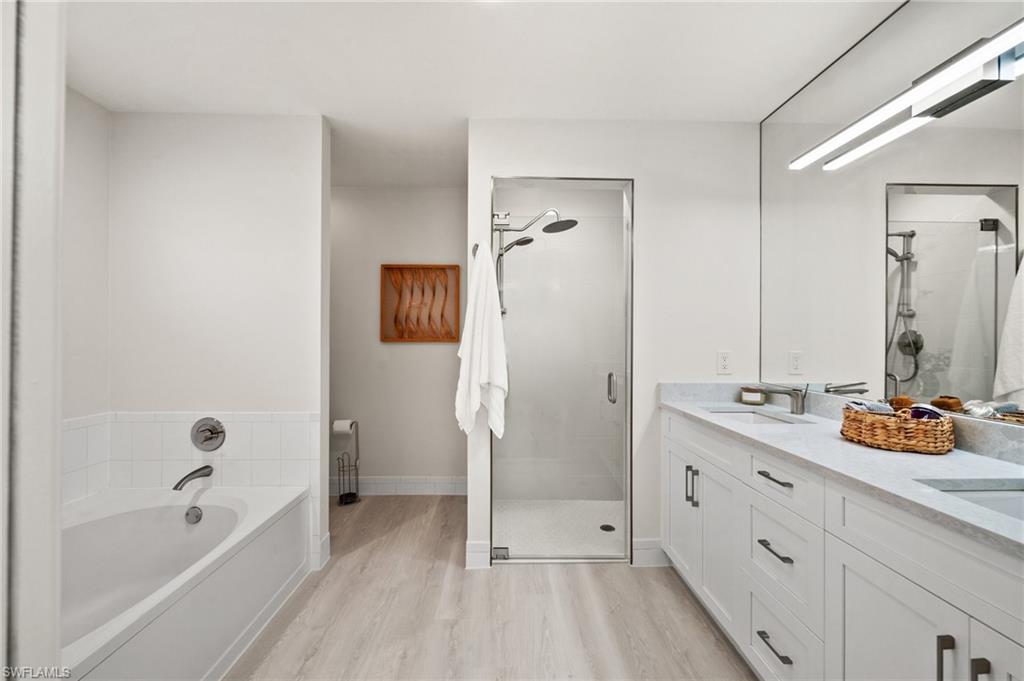 1590 Weybridge CIR # 52