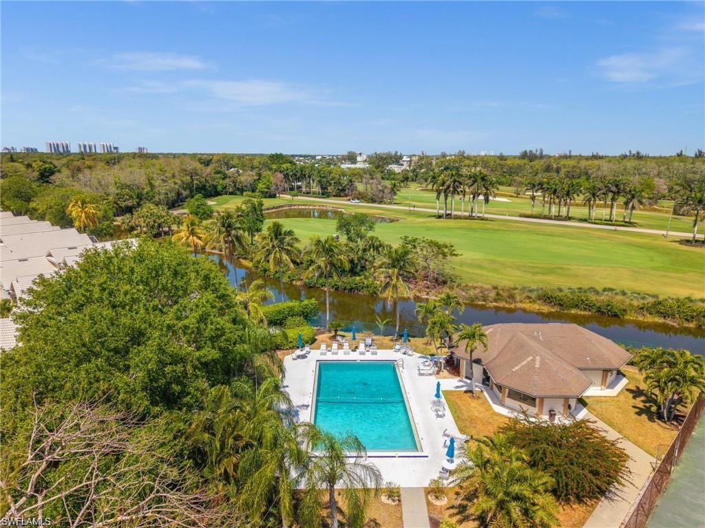 1590 Weybridge CIR # 52