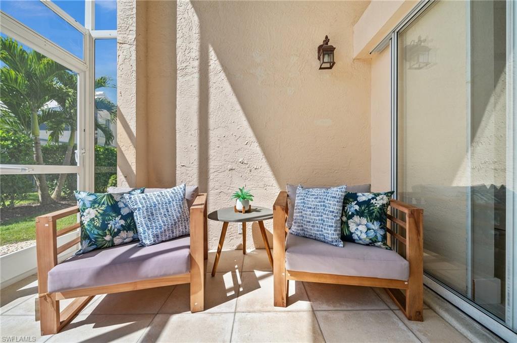 1590 Weybridge CIR # 52