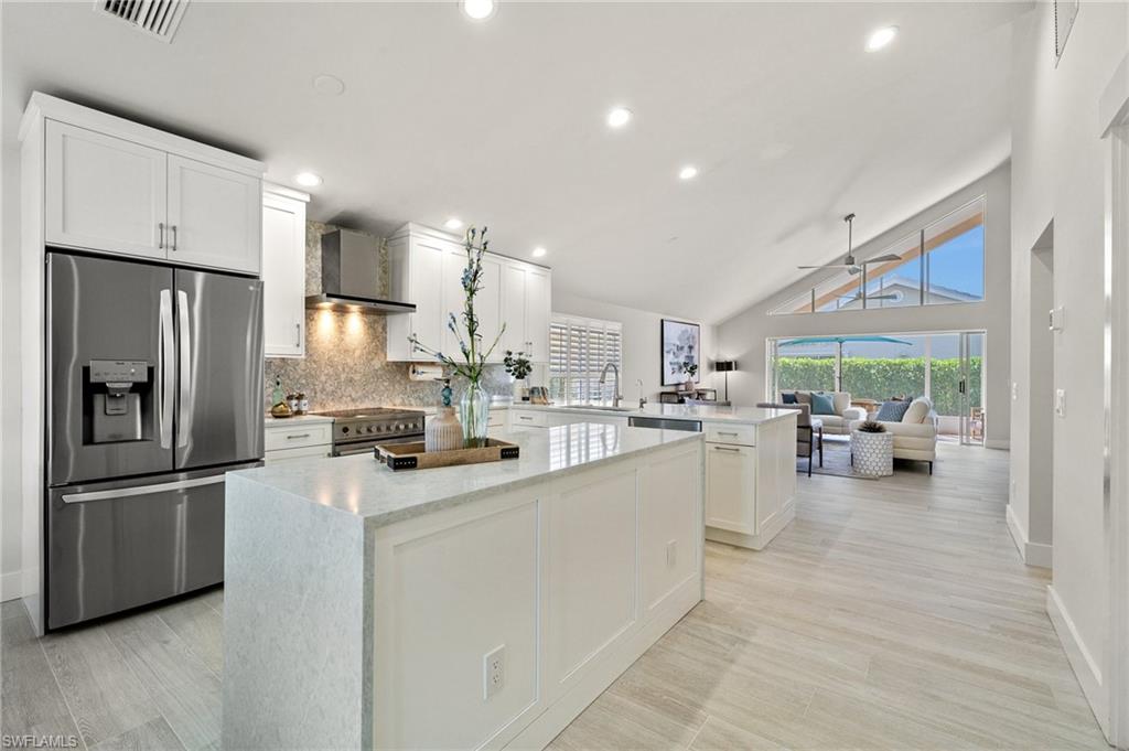 1590 Weybridge CIR # 52