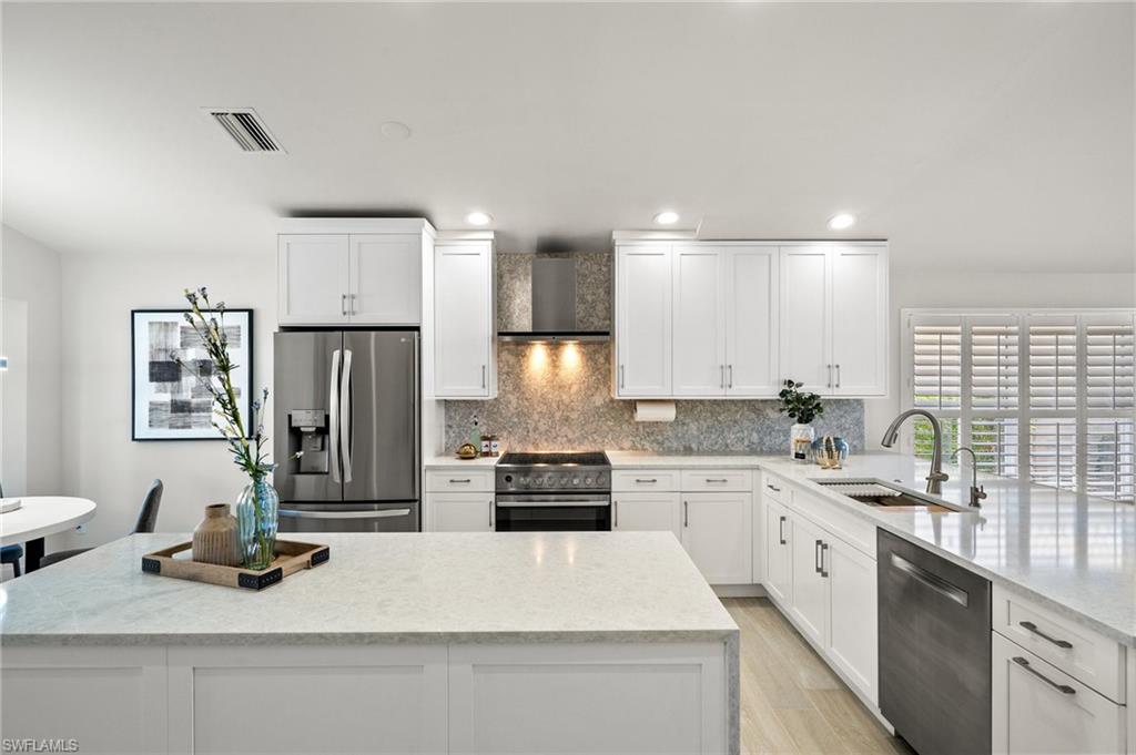 1590 Weybridge CIR # 52