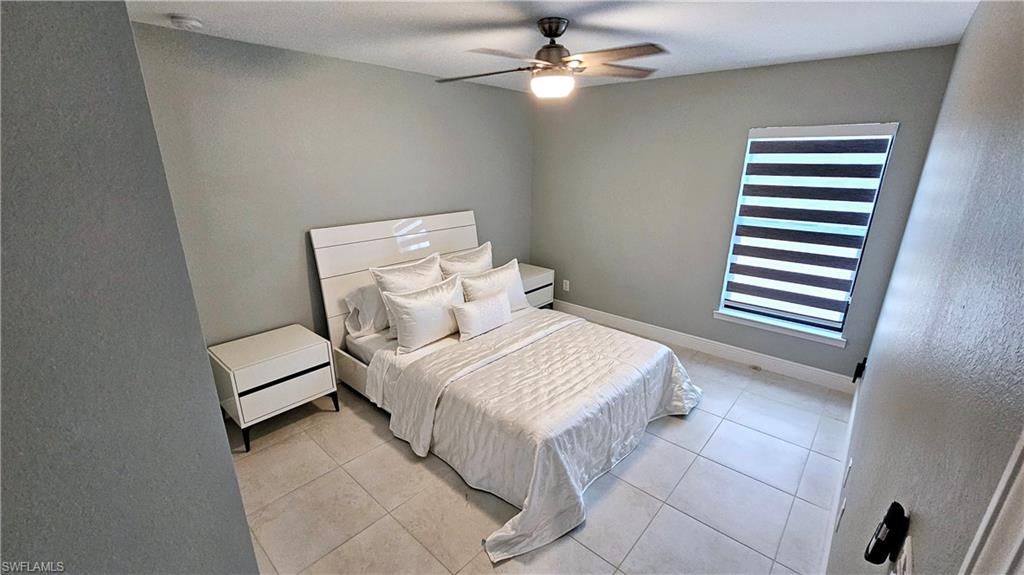 1156 SW 40th TER