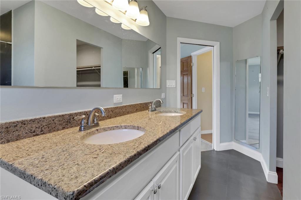 2302 SE 15th TER