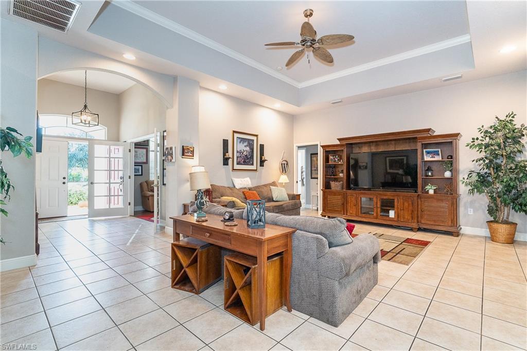 118 Abercrombie AVE