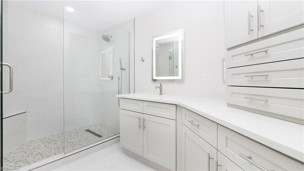 8487 Abbington CIR # 1