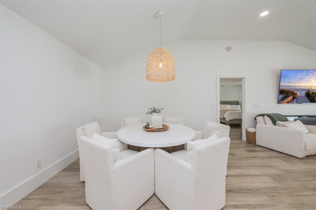 1570 Bonita LN