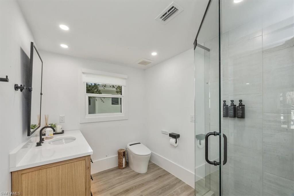 1570 Bonita LN